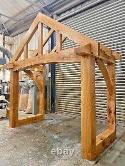 Th Malvern Oak Porch Curved front beam 2600mm Wide x 900mm D Semi built